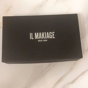 IL MAKIAGE MOONSTUCK PALETTE